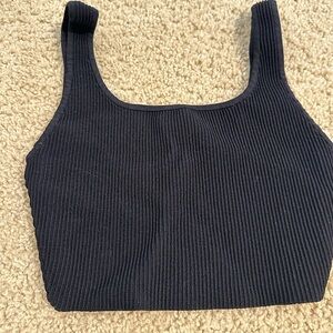 Aritzia Babaton sculpt knit crop top